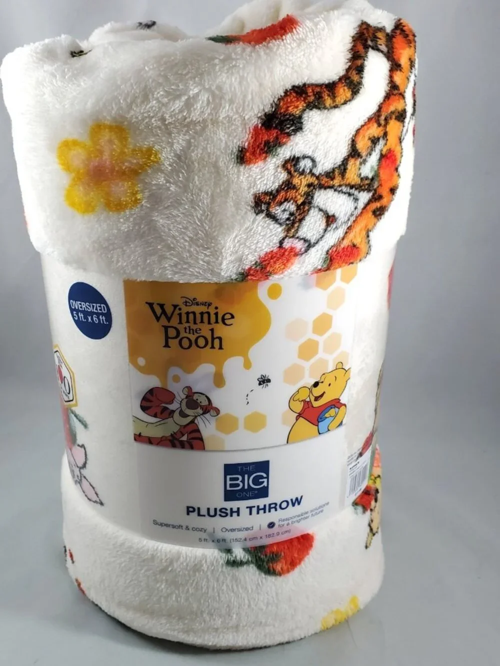 The Big One Plush Throw Blanket Disney 100 Years Winne the Pooh & Berries New
